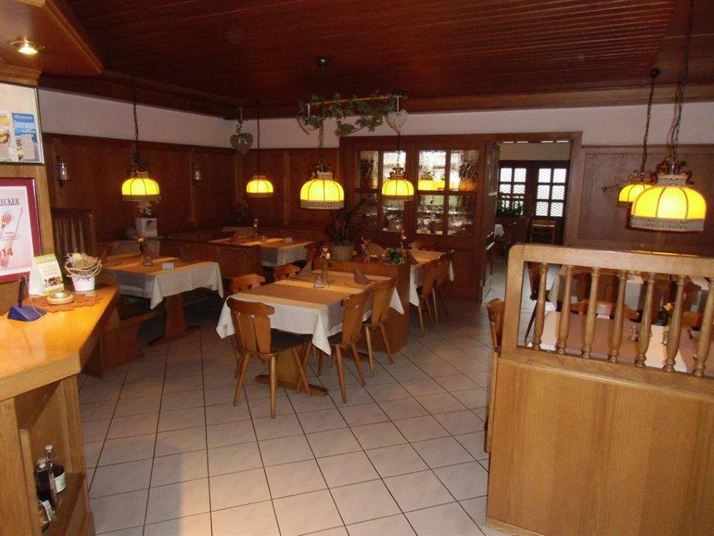 Landgasthof Niebler Adelsdorf Eksteriør bilde
